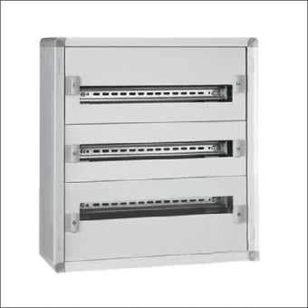 LEGRAND 020003 Leerer Verteilerkasten 600 mm