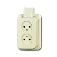 ABB BUSCH-JAEGER 2CKA001641A0233 Schakelaar/Steckdose combinatie