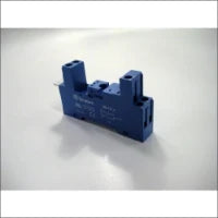 FINDER 40.31.7.024.0000 Schaltrelais 12.4 mm