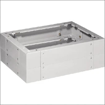 HAGER FZ932D Sokkel voor kast/lessenaar