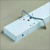 TRILUX 6893940 Decken-/Wandleuchte 1413 mm