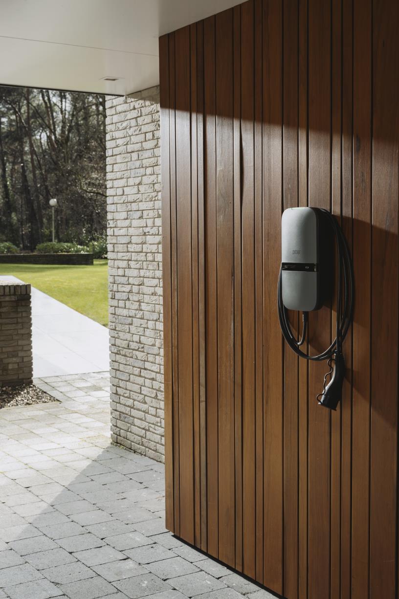 Peblar Home Ladestation Rock-Solid 1-3 Phase, 11 kW, 5 Meter, IP54