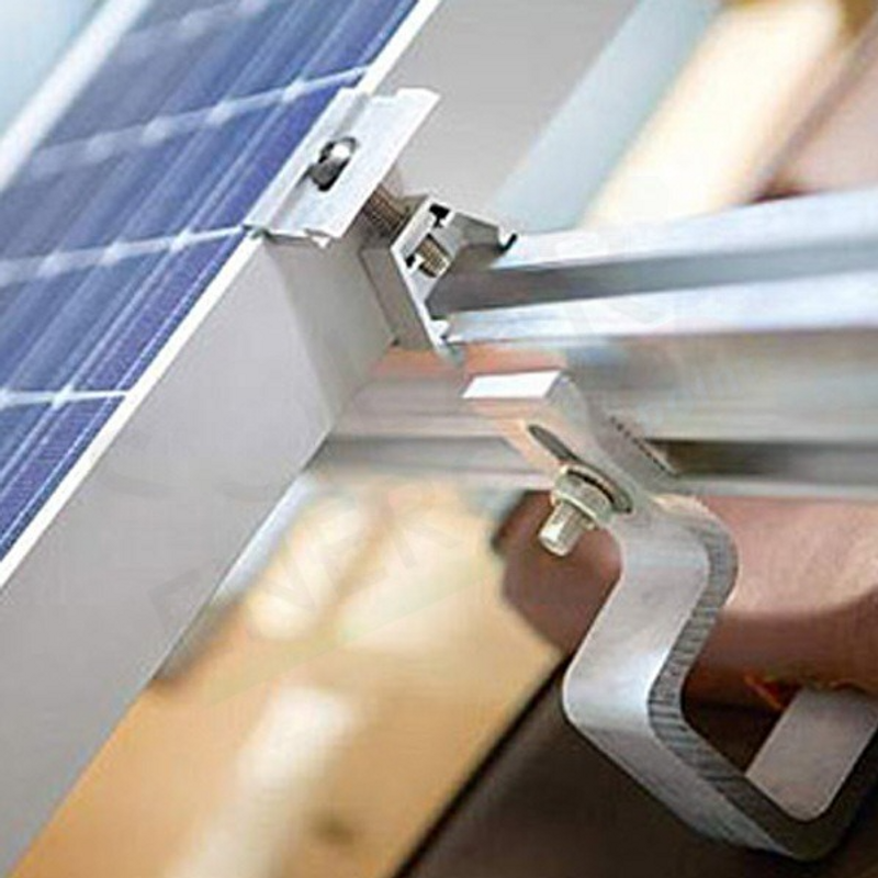 Solar-Kit KOMPLETTES BEFESTIGUNGSSATZ FÜR 6 PHOTOVOLTAIKMODULE IM VERTIKALEN SCHRÄGDACH