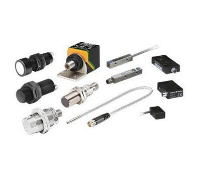 Omron E2K-X4MF1Capacitive Sensor E2K
